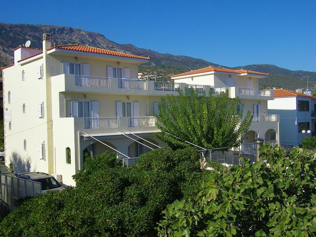 Hotel Filioppi Ágios Kírykos Eksteriør billede